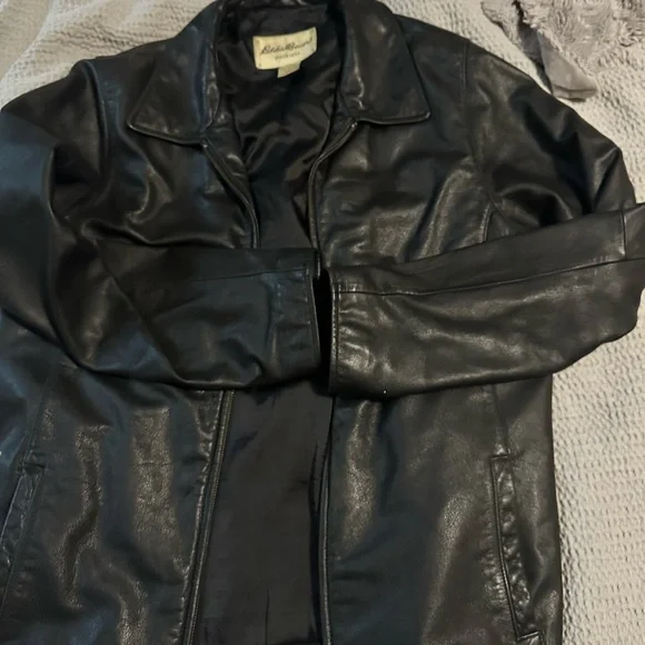 Vintage Genuine Leather Eddie Bauer Black Leather Jacket for Women - Picture 4 of 6